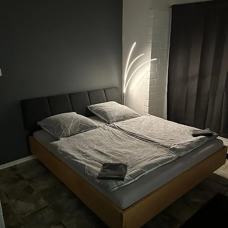 Hotel Uebernachtungsmoeglichkeit Und Monteurzimmer